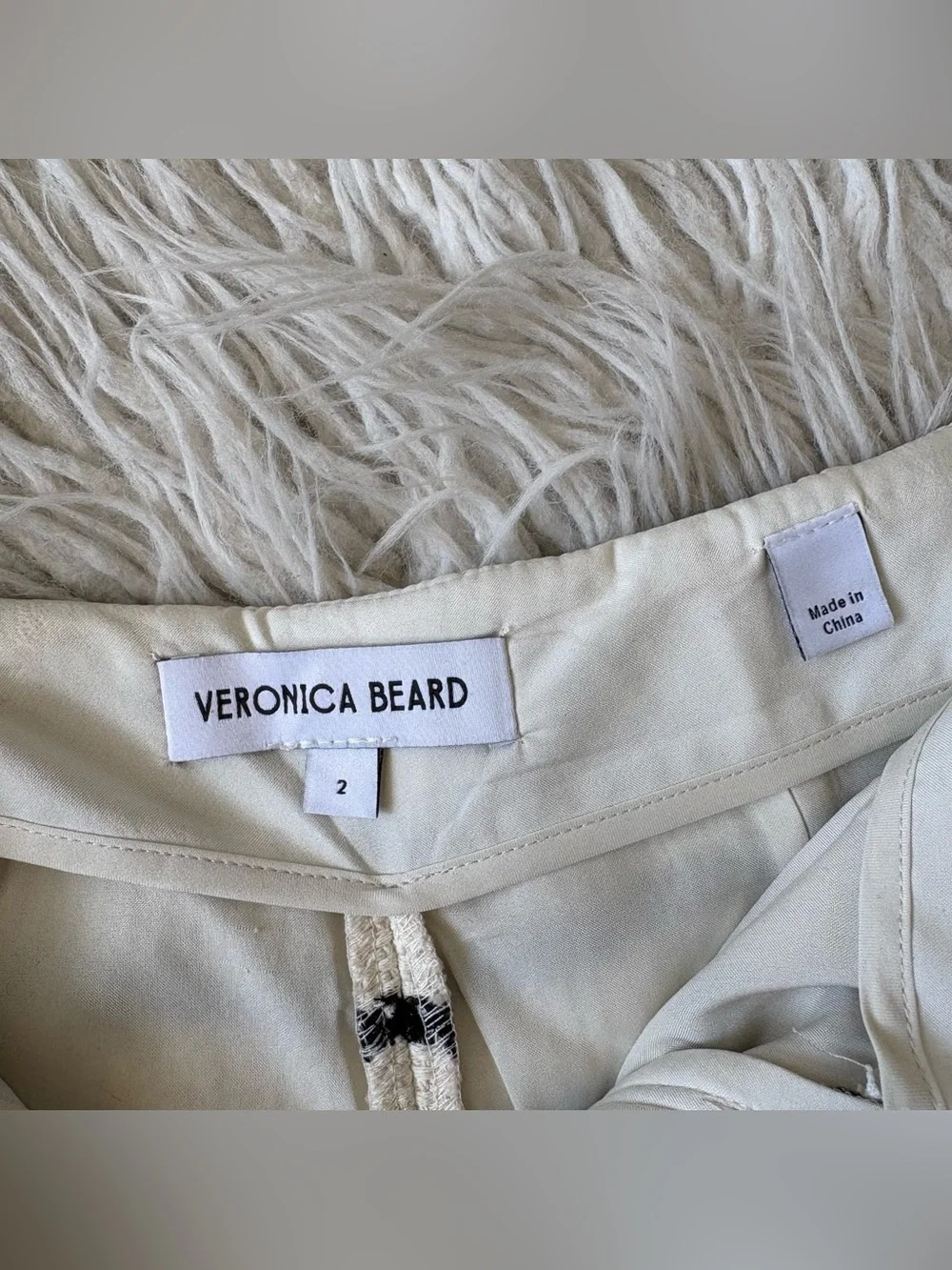 Veronica Beard Gershwin Tweed Black White Stripe Cotton Blend Shorts EUC Size 2